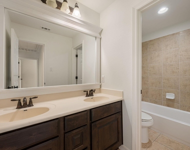 2201 Quarry Loop - Photo Thumbnail 29