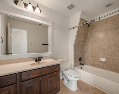 2201 Quarry Loop - Photo Thumbnail 27