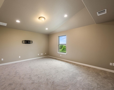 2201 Quarry Loop - Photo Thumbnail 25
