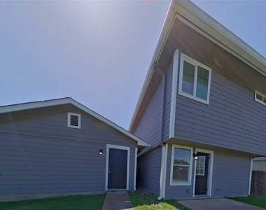 11312 Hungry Horse Dr - Photo Thumbnail 15