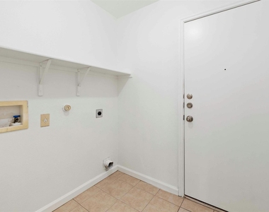 12524 Sky Harbor Dr - Photo Thumbnail 19