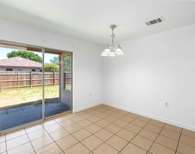 12524 Sky Harbor Dr - Photo Thumbnail 9