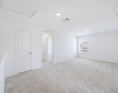408 Paris St - Photo Thumbnail 17