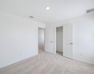 408 Paris St - Photo Thumbnail 24