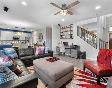 1801 Quiet Meadows Cv - Photo Thumbnail 7