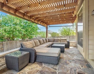 1801 Quiet Meadows Cv - Photo Thumbnail 31