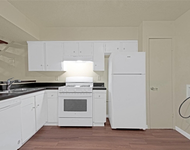 3454 Willowrun Dr - Photo Thumbnail 6