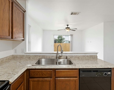 12409 Sky Harbor Dr - Photo Thumbnail 8
