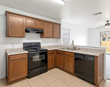 12409 Sky Harbor Dr - Photo Thumbnail 6