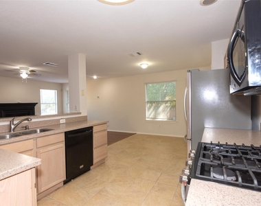 2321 Friarcreek Loop - Photo Thumbnail 10