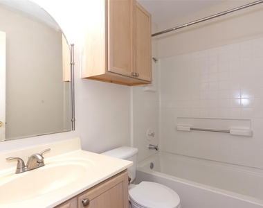 2321 Friarcreek Loop - Photo Thumbnail 22