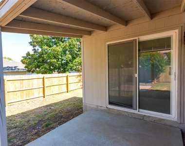 2321 Friarcreek Loop - Photo Thumbnail 26