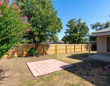 2321 Friarcreek Loop - Photo Thumbnail 31