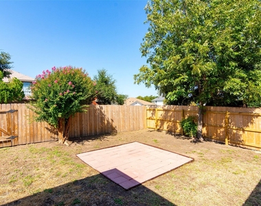 2321 Friarcreek Loop - Photo Thumbnail 30