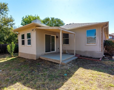 2321 Friarcreek Loop - Photo Thumbnail 28