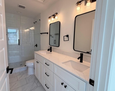 1417 Kramer Ln #23 - Photo Thumbnail 20