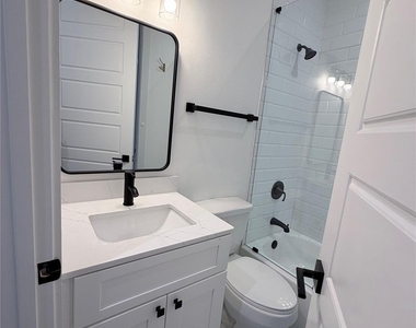 1417 Kramer Ln #23 - Photo Thumbnail 1