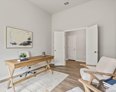 1144 Cathedral Oaks Dr - Photo Thumbnail 6