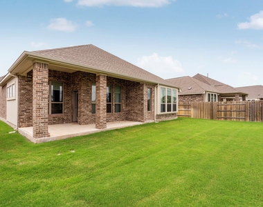 1144 Cathedral Oaks Dr - Photo Thumbnail 33