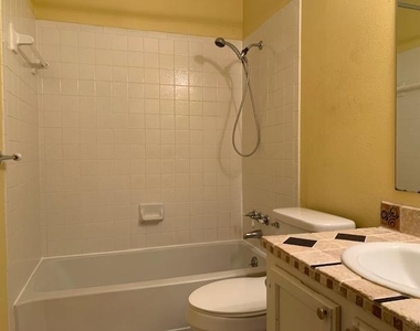 8407 Spring Valley Dr - Photo Thumbnail 8