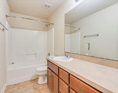 21506 Patton Ave - Photo Thumbnail 20