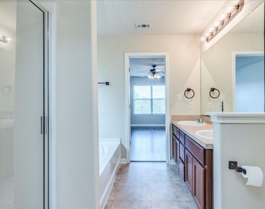 21506 Patton Ave - Photo Thumbnail 13