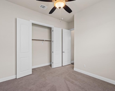 3805 Wales Ct - Photo Thumbnail 21