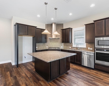 3805 Wales Ct - Photo Thumbnail 7