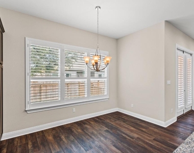 3805 Wales Ct - Photo Thumbnail 10