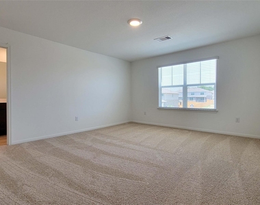 325 Brody Ln - Photo Thumbnail 9