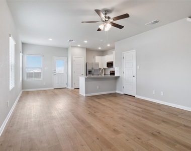525 Caymus Dr - Photo Thumbnail 5