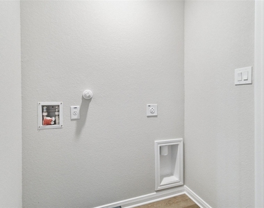 525 Caymus Dr - Photo Thumbnail 19