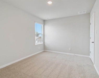 525 Caymus Dr - Photo Thumbnail 15