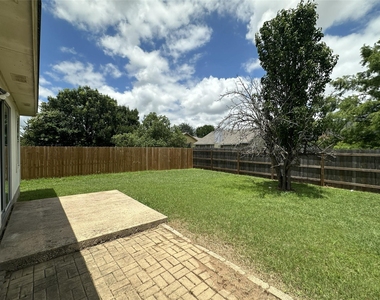 610 Riverway Ln - Photo Thumbnail 28