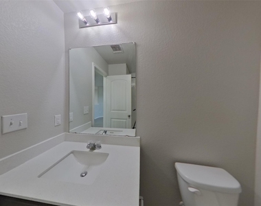 15012 Custis Ln - Photo Thumbnail 12