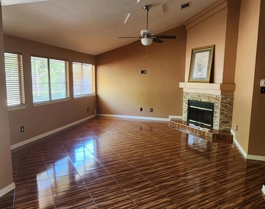 12337 Yarmont Way - Photo Thumbnail 19