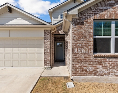 179 Jayden Dr - Photo Thumbnail 3