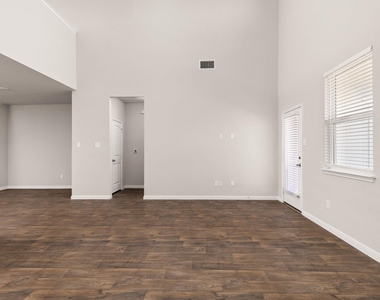 179 Jayden Dr - Photo Thumbnail 8