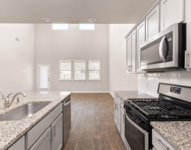 179 Jayden Dr - Photo Thumbnail 14