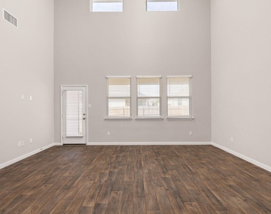 179 Jayden Dr - Photo Thumbnail 6