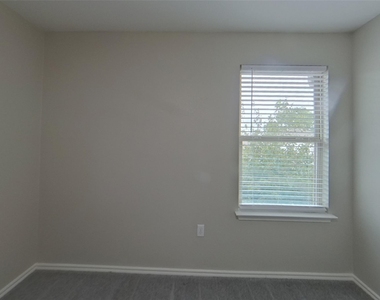 15102 Verela Dr - Photo Thumbnail 11
