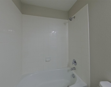 15102 Verela Dr - Photo Thumbnail 13