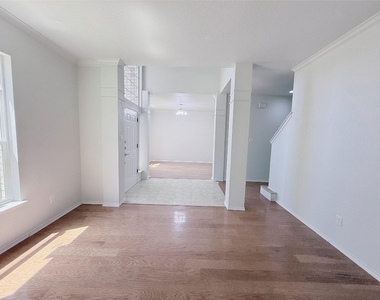 16403 Spotted Eagle Dr - Photo Thumbnail 7