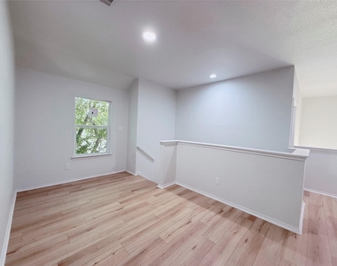 16403 Spotted Eagle Dr - Photo Thumbnail 18