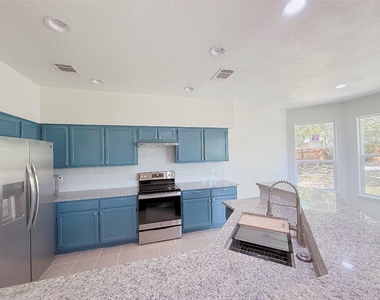16403 Spotted Eagle Dr - Photo Thumbnail 3