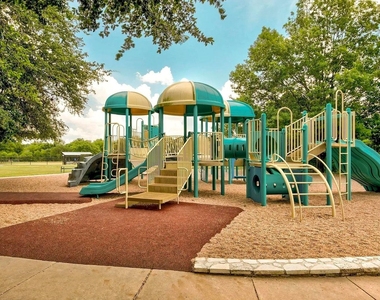 16403 Spotted Eagle Dr - Photo Thumbnail 27
