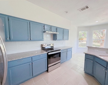 16403 Spotted Eagle Dr - Photo Thumbnail 2
