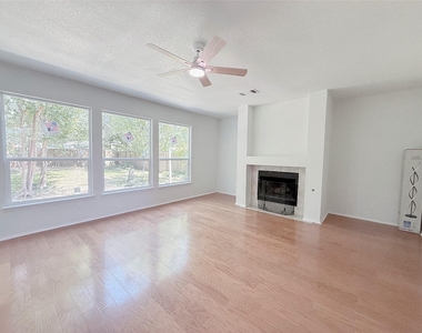 16403 Spotted Eagle Dr - Photo Thumbnail 9