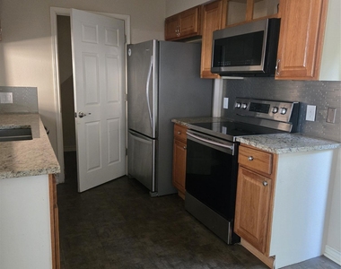 1207 Southport Dr - Photo Thumbnail 1