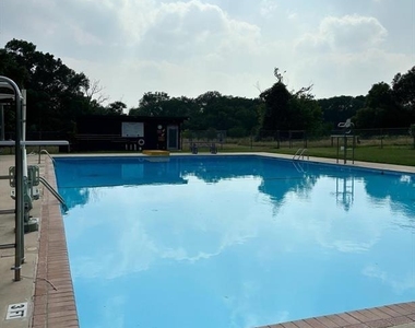 315 Belmont Pl - Photo Thumbnail 33